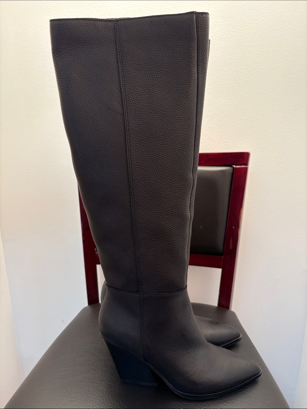 New Women’s Dolce Vita Isobel Knee High Classic Tall Black Heeled Boot Size 6.5